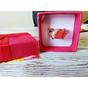 Size 8 NIB Oval Silver Plated Red Carnelian Ring